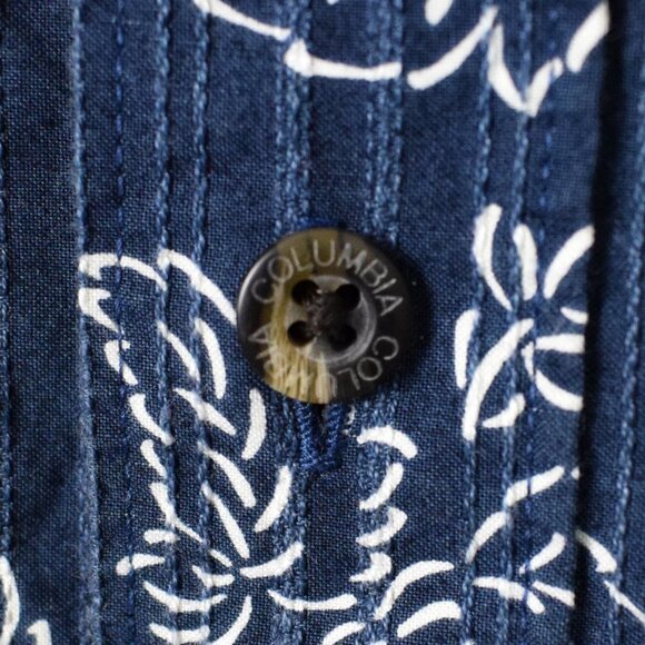 Columbia Blue Hawaiian Print Button Up Shirt Large - Picture 3 of 9